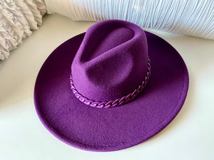 PURPLE CHAIN FEDORA HAT